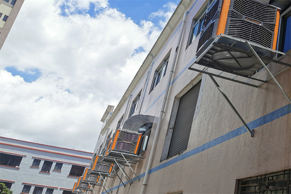 快找瑞泰風(fēng)江門(mén)工廠通風(fēng)降溫設(shè)備廠家給您工廠降溫吧