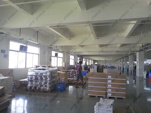 深圳車(chē)間通風(fēng)降溫解決方案,深圳廠房通風(fēng)降溫解決方案,深圳車(chē)間降溫方案,深圳廠房降溫方案,瑞泰風(fēng)